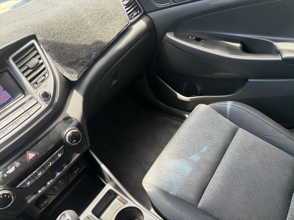 2016 Hyundai Tucson Image 31