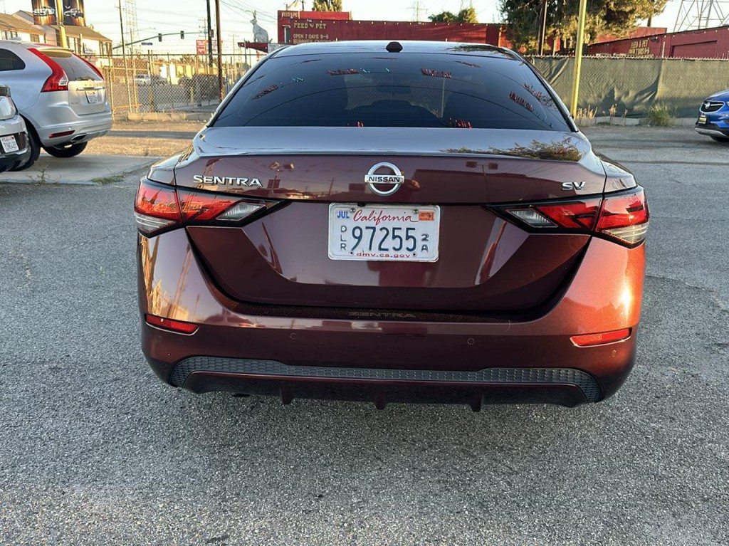 2021 Nissan Sentra Image 3
