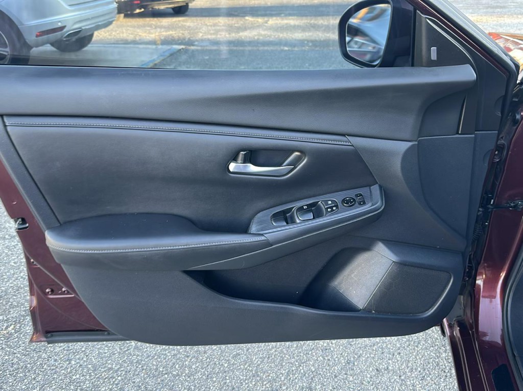 2021 Nissan Sentra Image 18