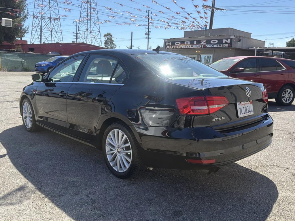 2015 Volkswagen Jetta Image 4