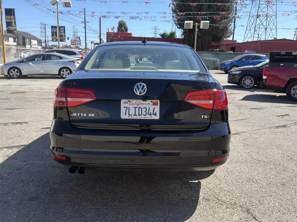 2015 Volkswagen Jetta Image 5