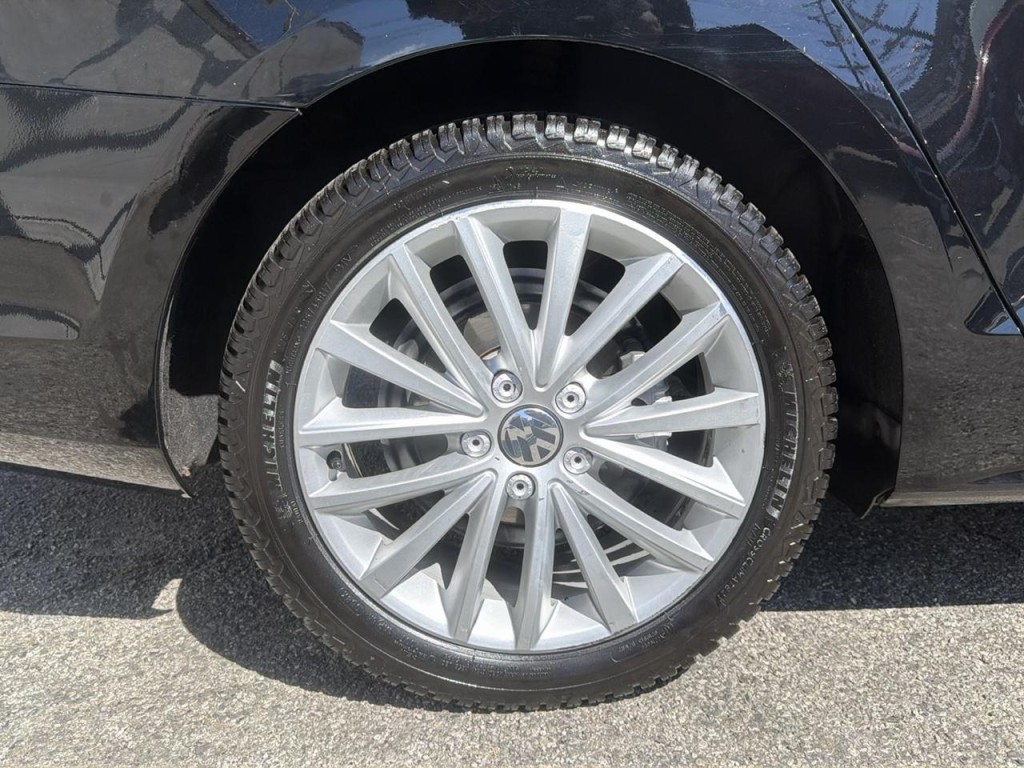 2015 Volkswagen Jetta Image 9