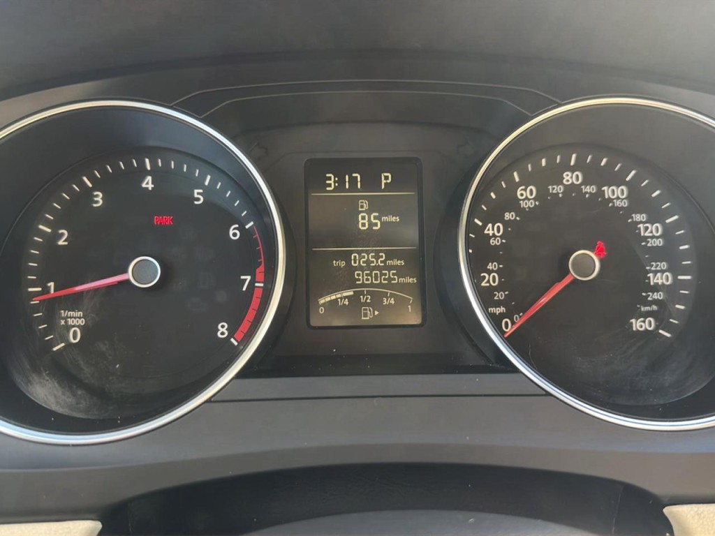 2015 Volkswagen Jetta Image 29