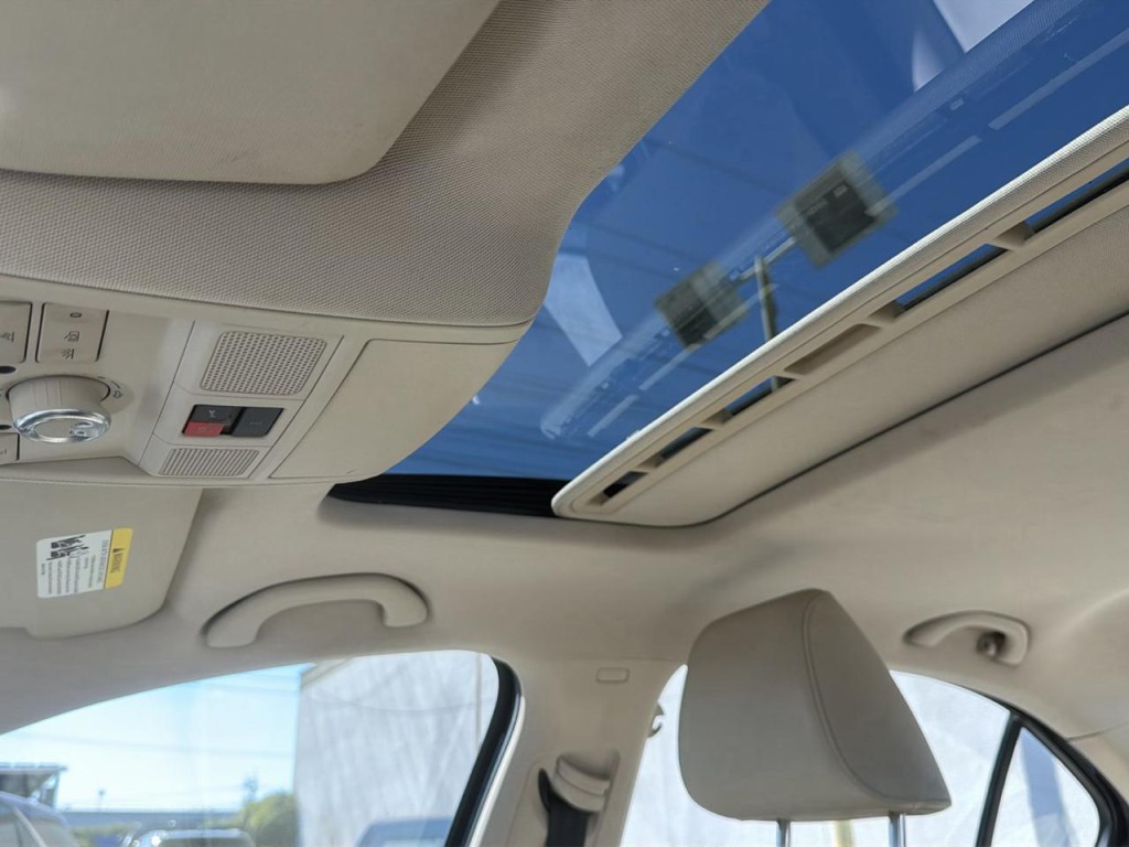 2015 Volkswagen Jetta Image 30