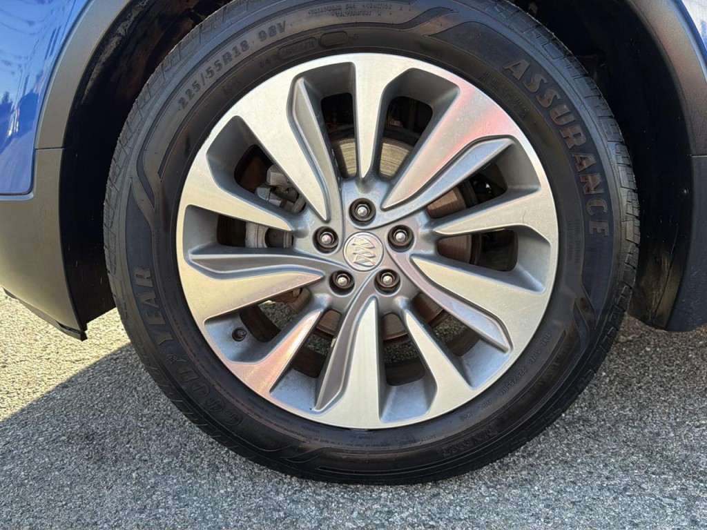 2018 Buick Enclave Image 11