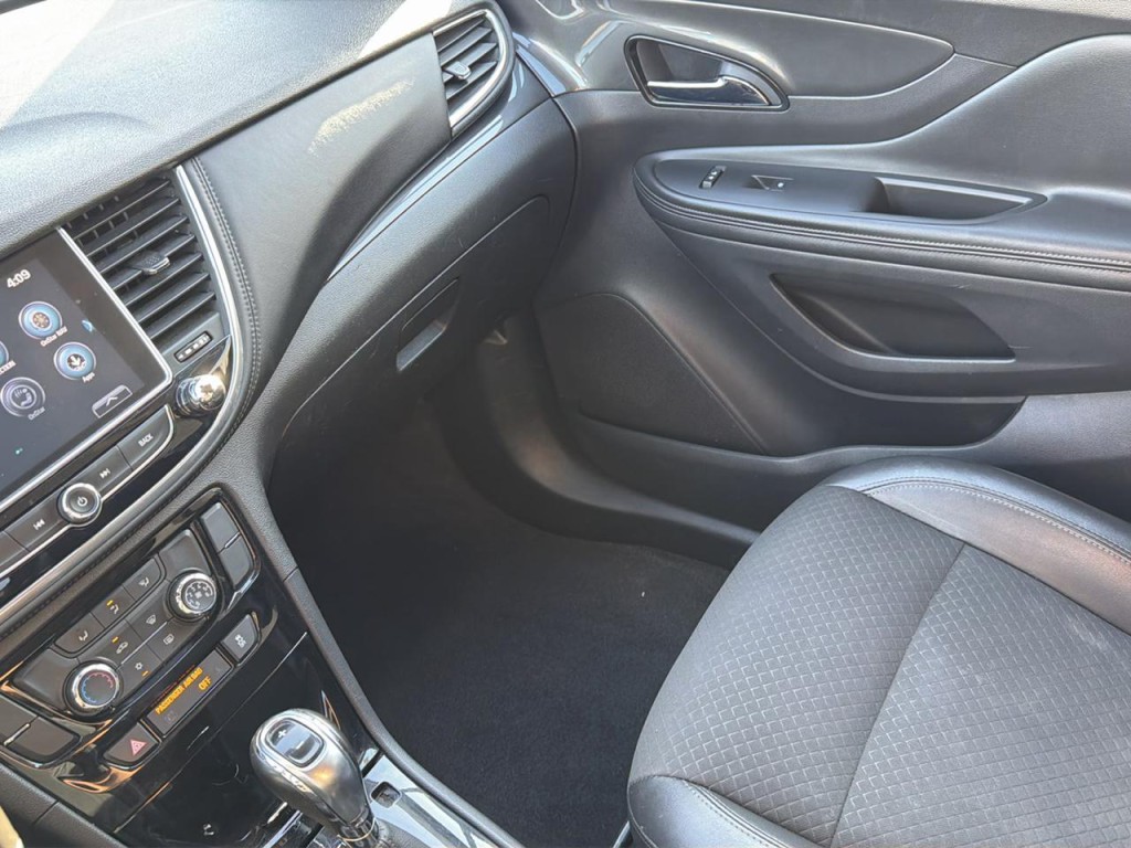 2018 Buick Enclave Image 30
