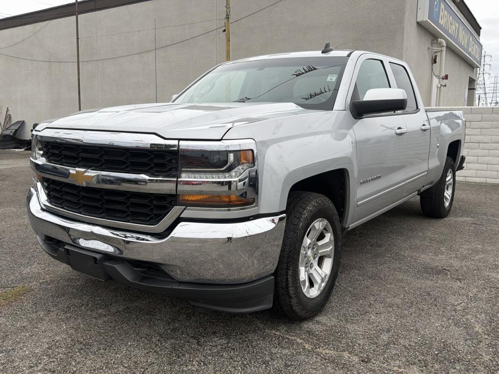 2018 Chevrolet Silverado 1500 Image 3