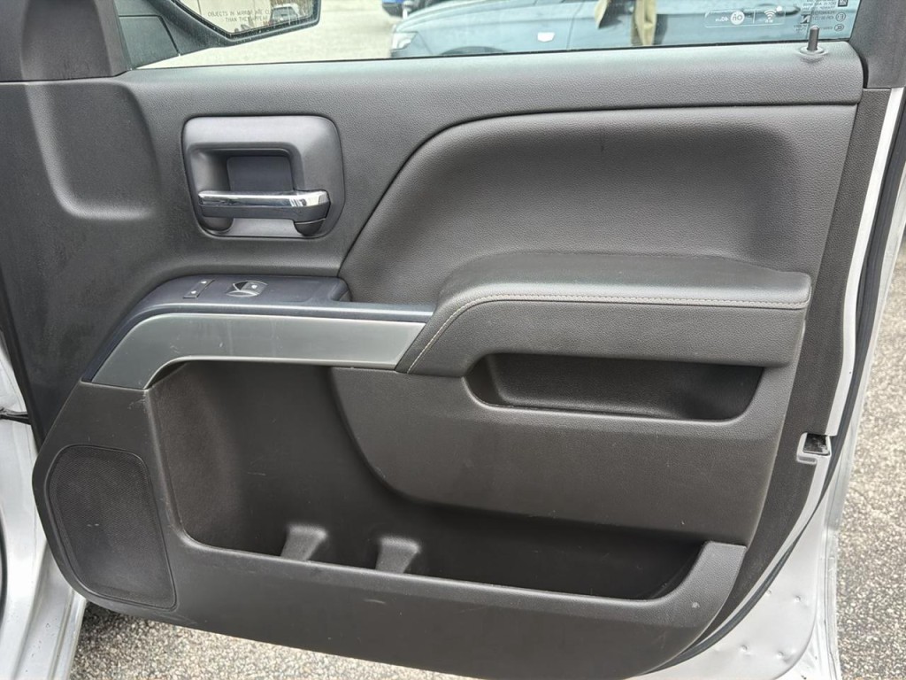 2018 Chevrolet Silverado 1500 Image 12