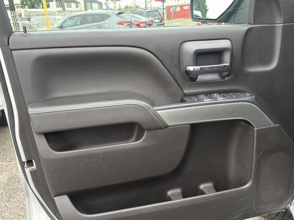 2018 Chevrolet Silverado 1500 Image 19