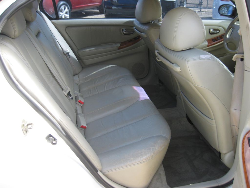 2002 INFINITI I35 Image 7