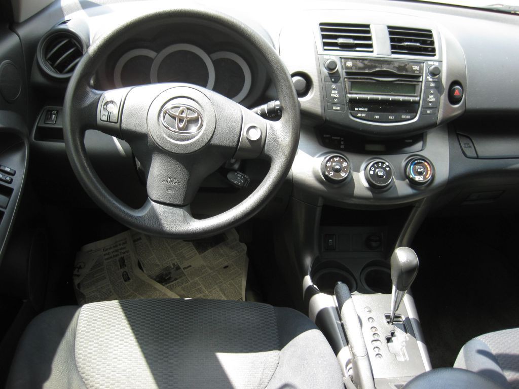 2011 Toyota Rav4 Image 10
