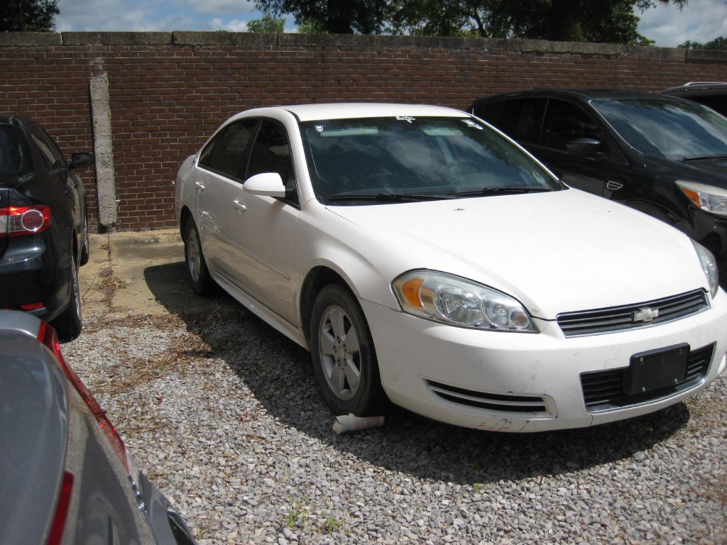 2009 Chevrolet Impala Image 2