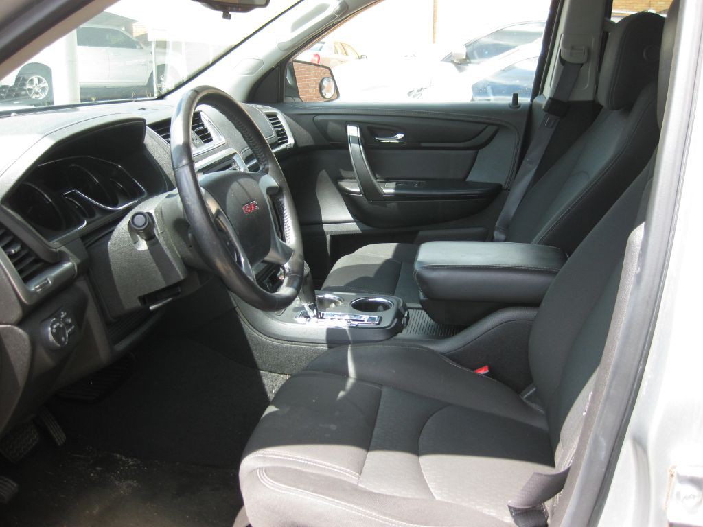 2015 GMC Acadia Image 3