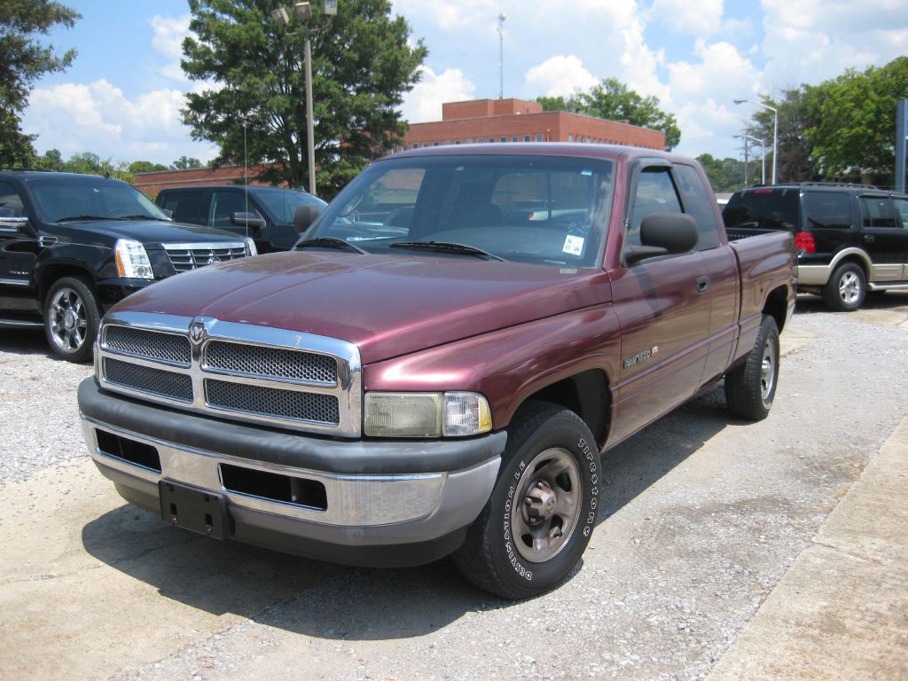 2001 Dodge Ram 1500 Image 2