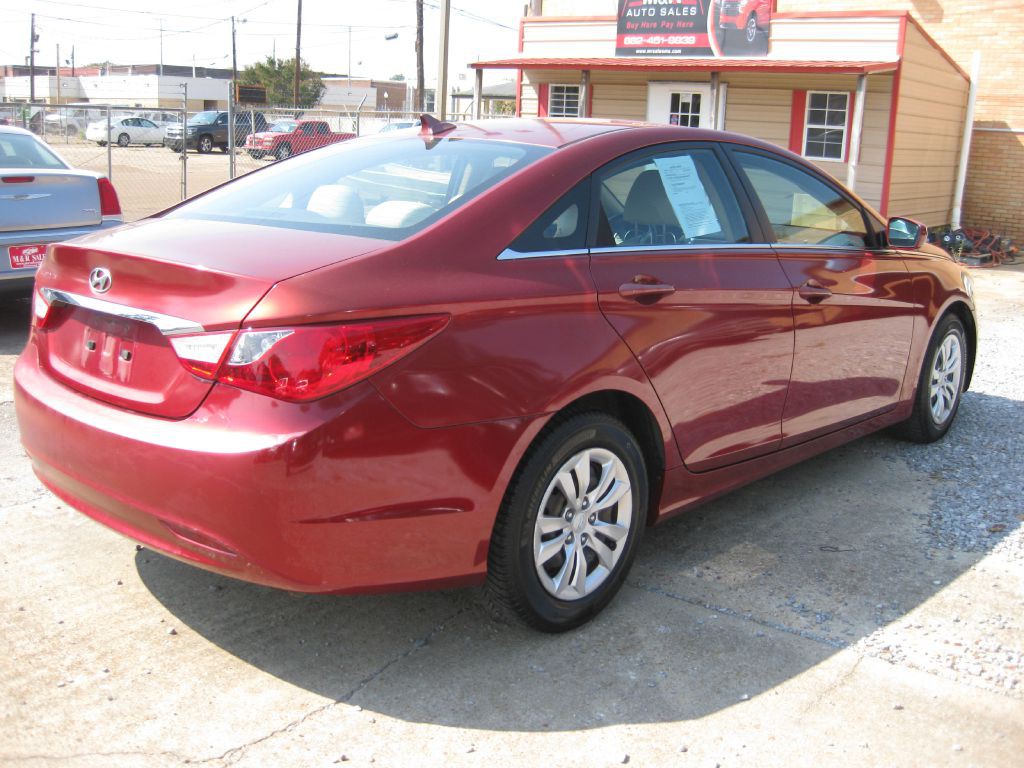 2011 Hyundai Sonata Image 4