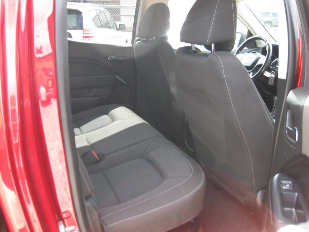 2015 Chevrolet Colorado Image 8