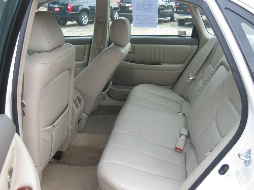 2000 Toyota Avalon Image 6