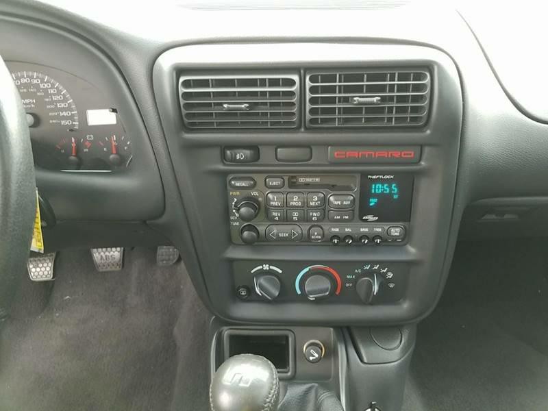 1998 Chevrolet Camaro Image 5