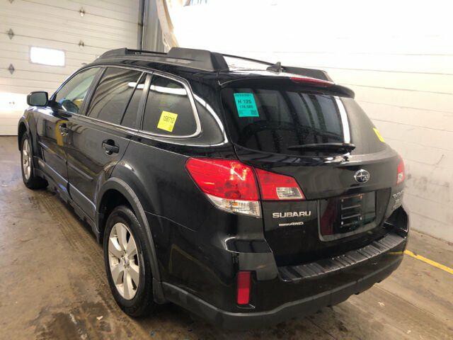 2012 Subaru Outback Image 2