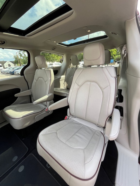 2019 Chrysler Pacifica Image 6