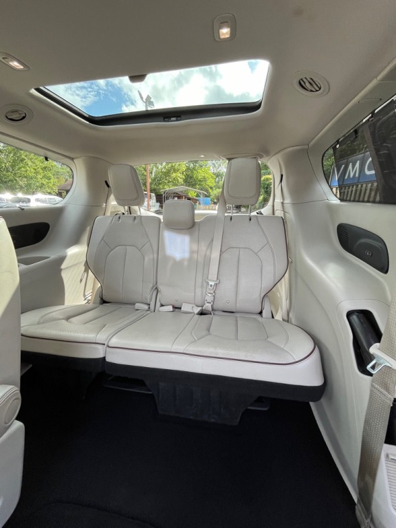 2019 Chrysler Pacifica Image 7