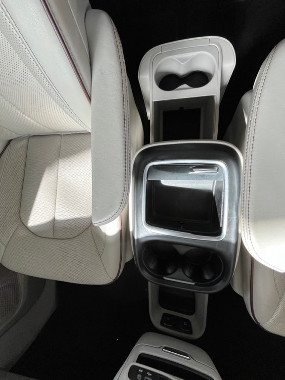 2019 Chrysler Pacifica Image 12