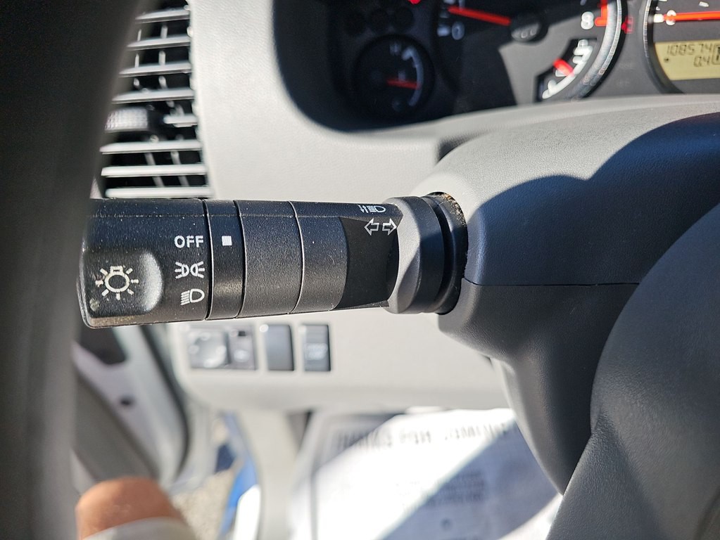 2012 Nissan Frontier Image 22