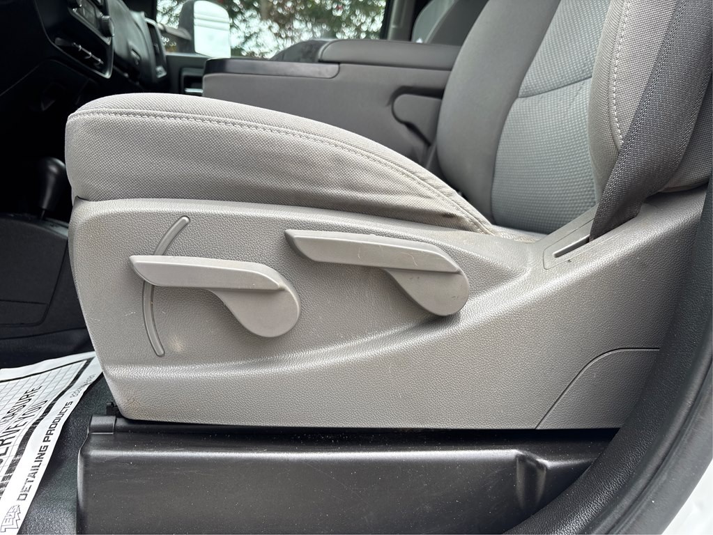 2019 Chevrolet Silverado 1500 Image 17