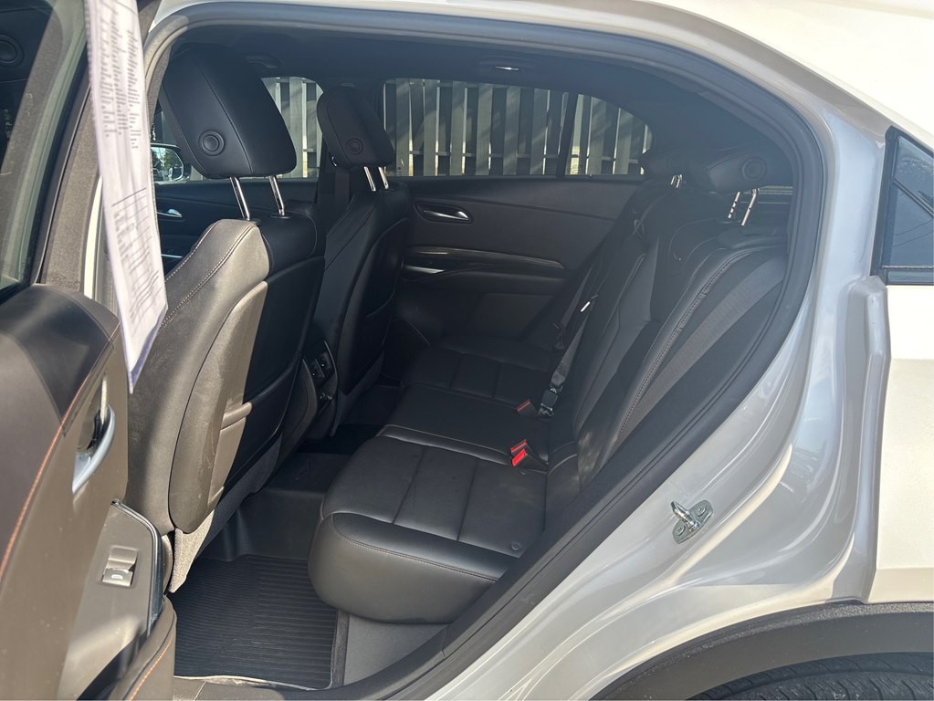 2023 Cadillac XT4 Image 11