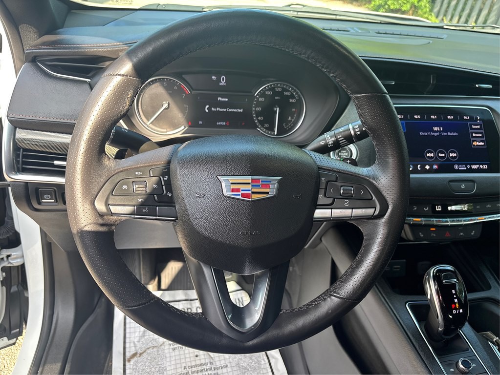 2023 Cadillac XT4 Image 17