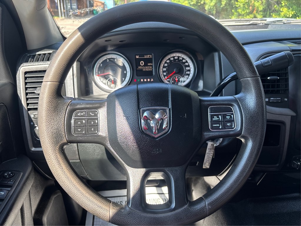 2015 RAM 3500 Image 16