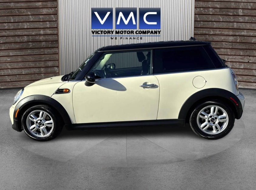 2013 MINI Cooper 