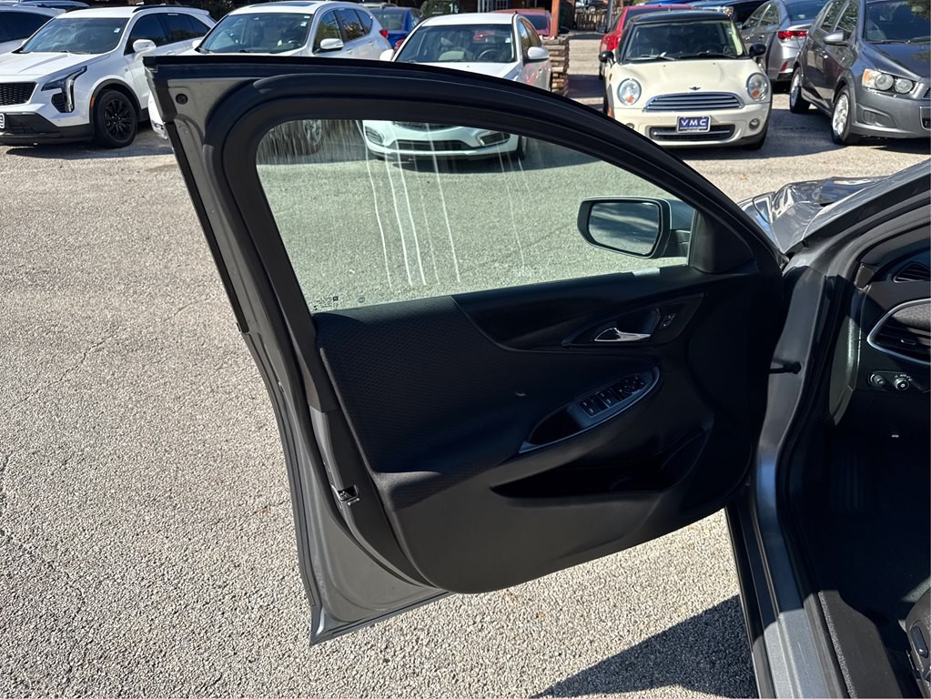 2024 Chevrolet Malibu Image 21