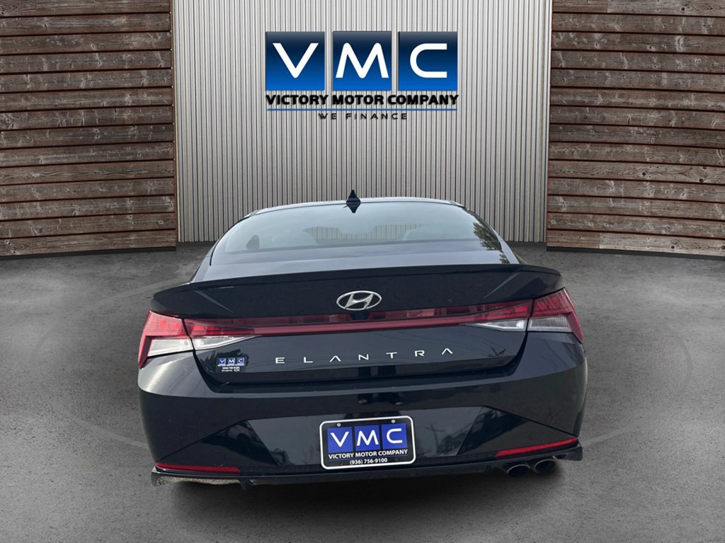 2023 Hyundai Elantra Image 8