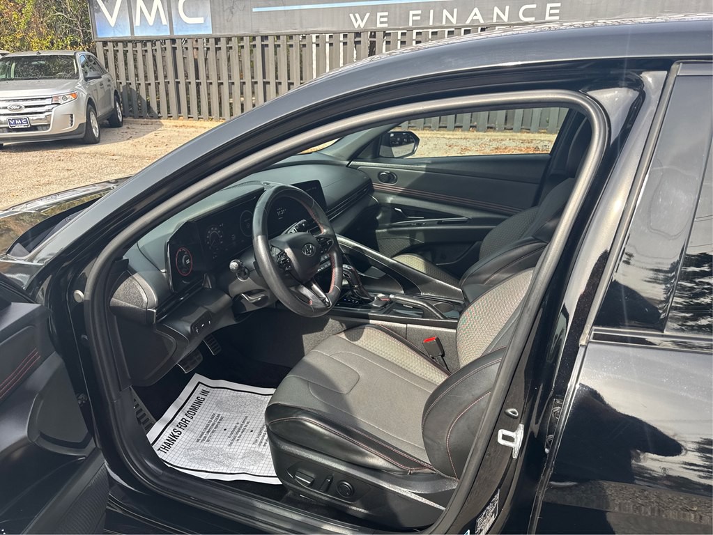 2023 Hyundai Elantra Image 10