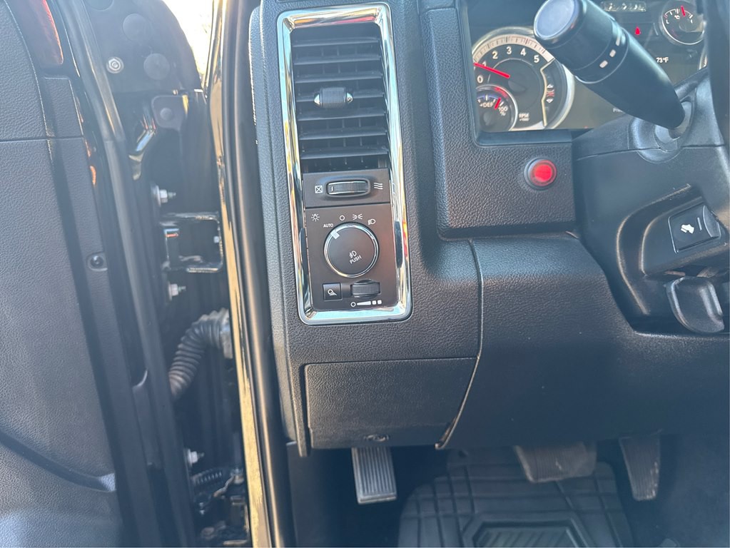 2016 RAM 3500 Image 13