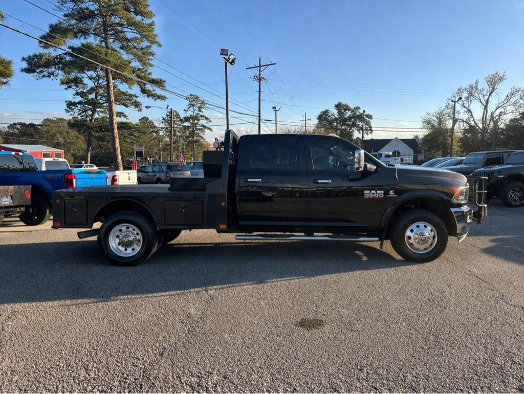 2016 RAM 3500 Image 3