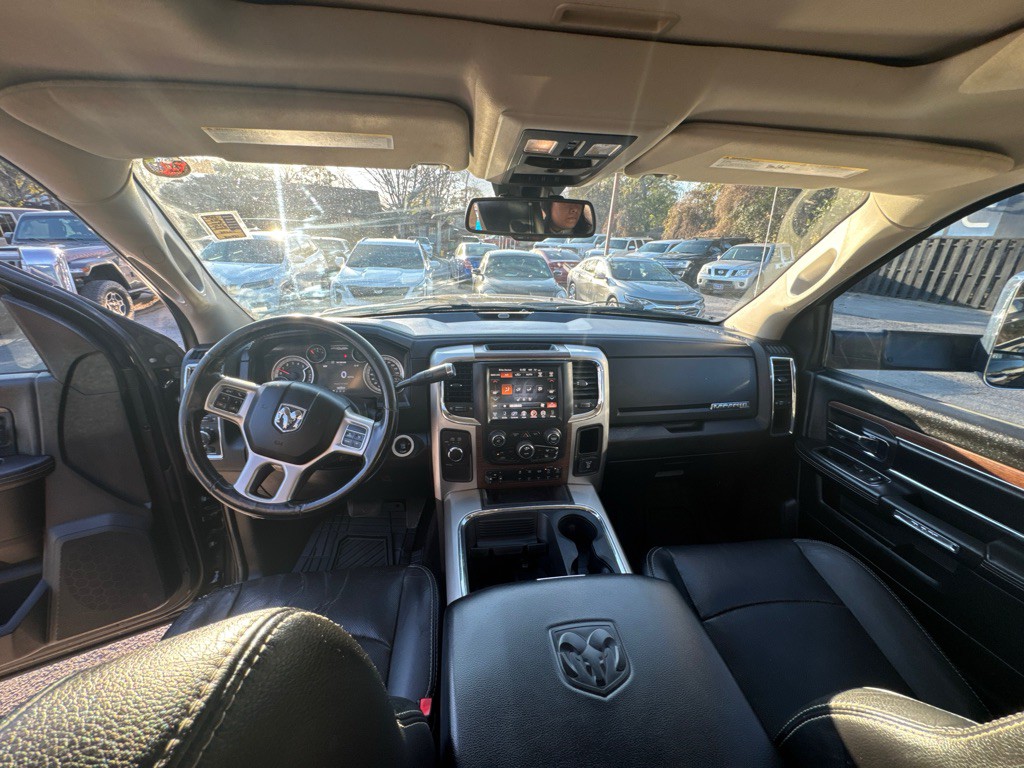 2016 RAM 3500 Image 6