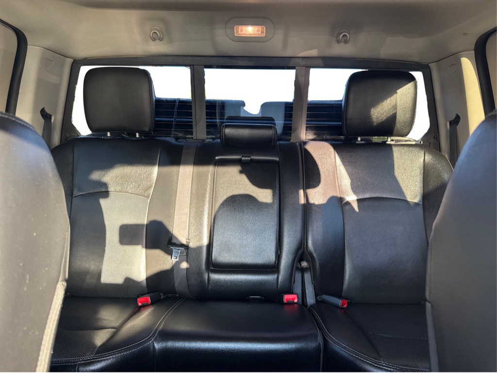 2016 RAM 3500 Image 13