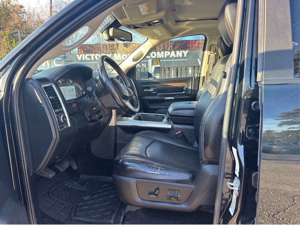 2016 RAM 3500 Image 19
