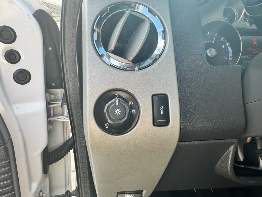 2015 Ford F-350 Image 12