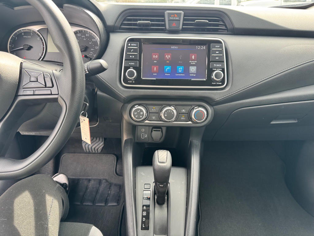 2025 Nissan Versa Image 16