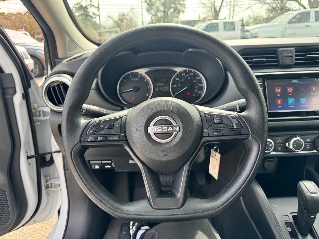 2025 Nissan Versa Image 17