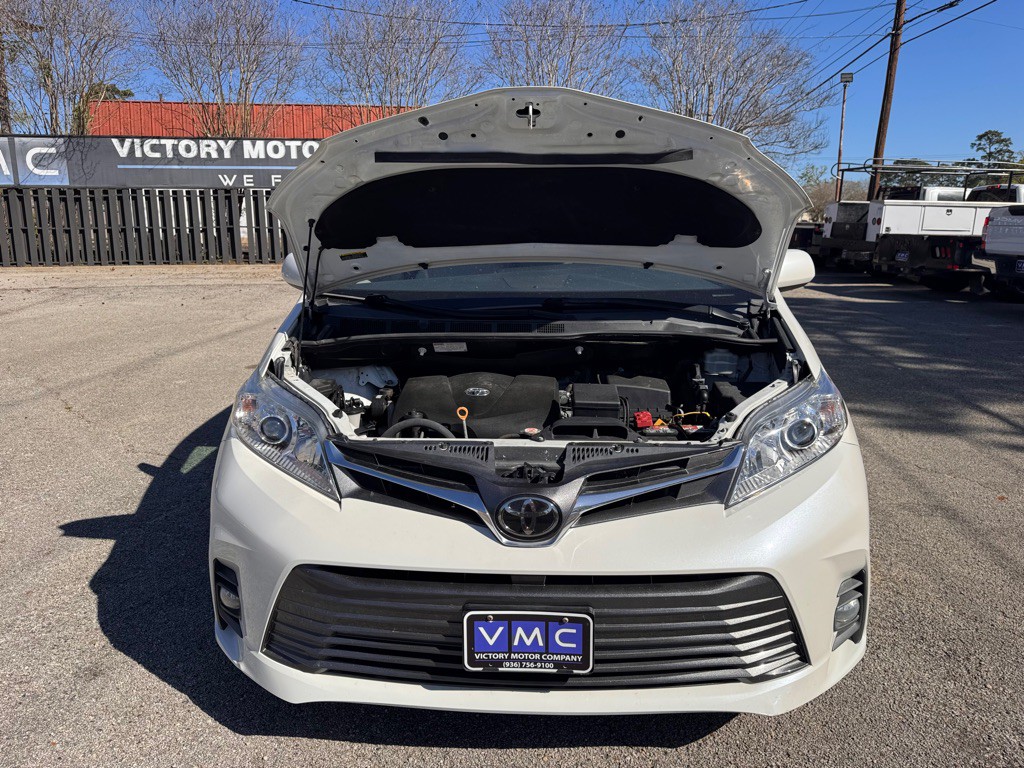 2020 Toyota Sienna Image 9