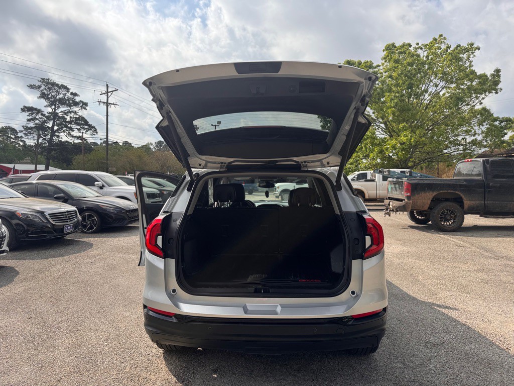 2020 GMC Terrain Image 10