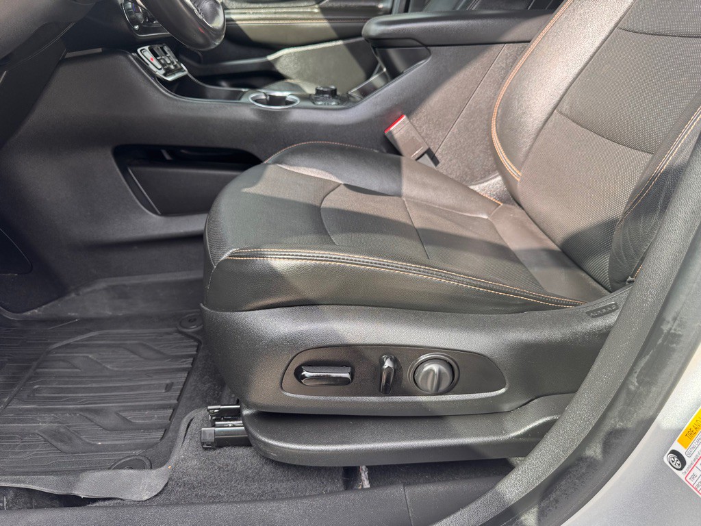 2020 GMC Terrain Image 13