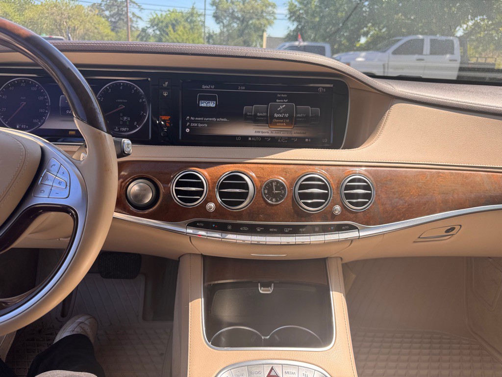 2014 Mercedes-Benz S-Class Image 16