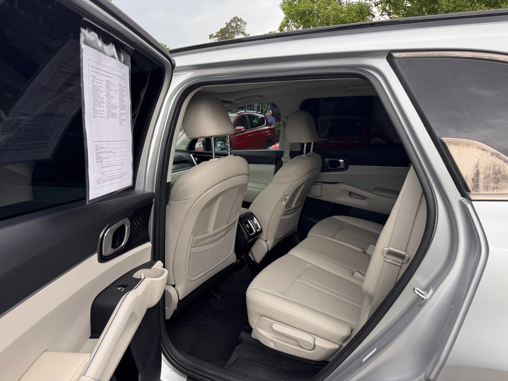 2022 Kia Sorento Image 13