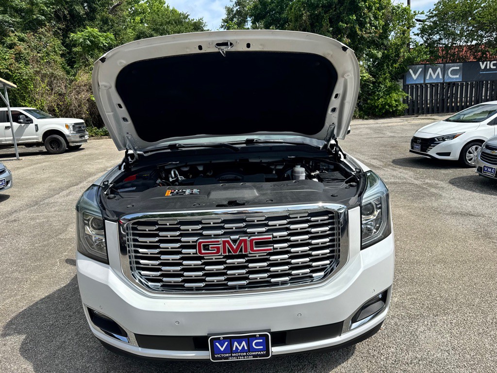 2020 GMC Yukon Image 3