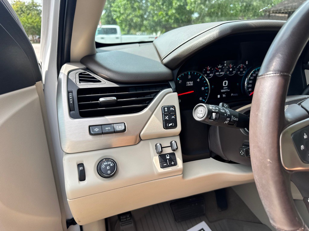 2020 GMC Yukon Image 14